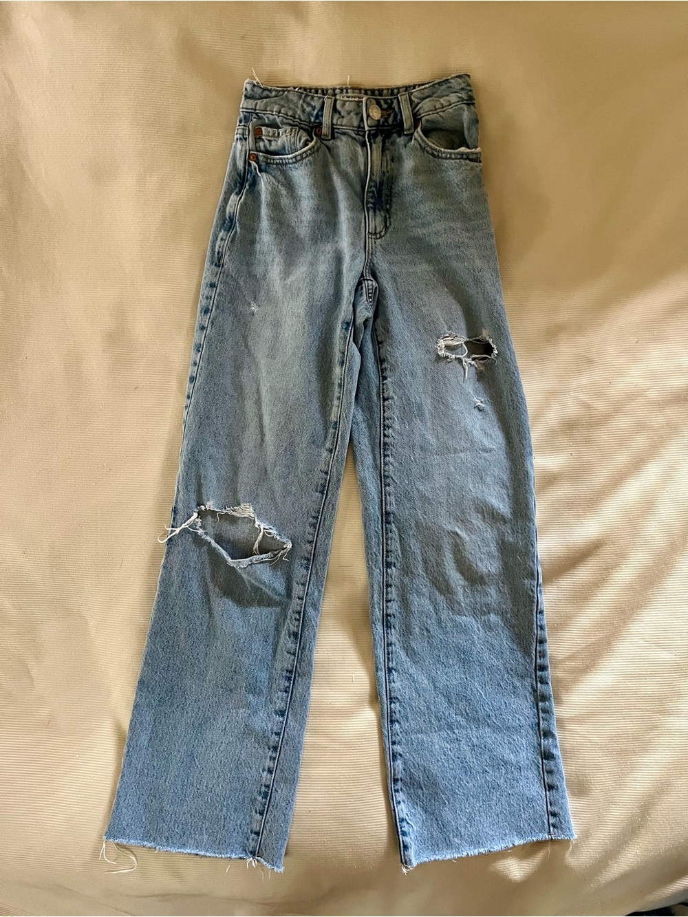Women’s Garage Light Blue Distressed High-Rise Wide Leg Jeans, size 00/23